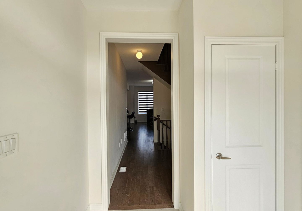 1273-winding-woods-trail-pickering-ontario-e13520000