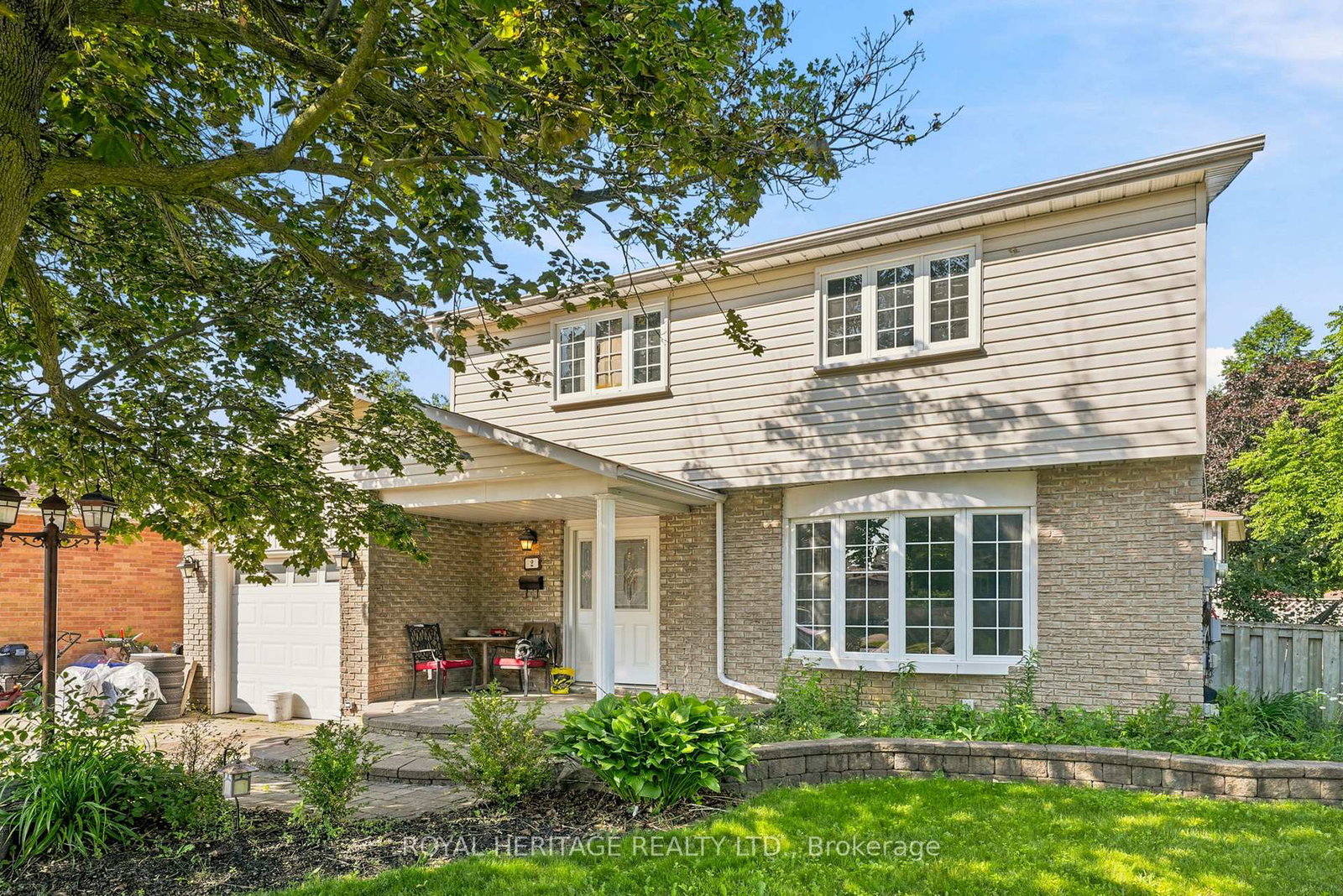 2-belton-court-whitby-ontario-e13520094