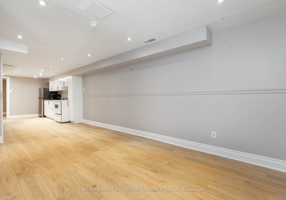 1316-queen-street-e-toronto-toronto-ontario-e13521078