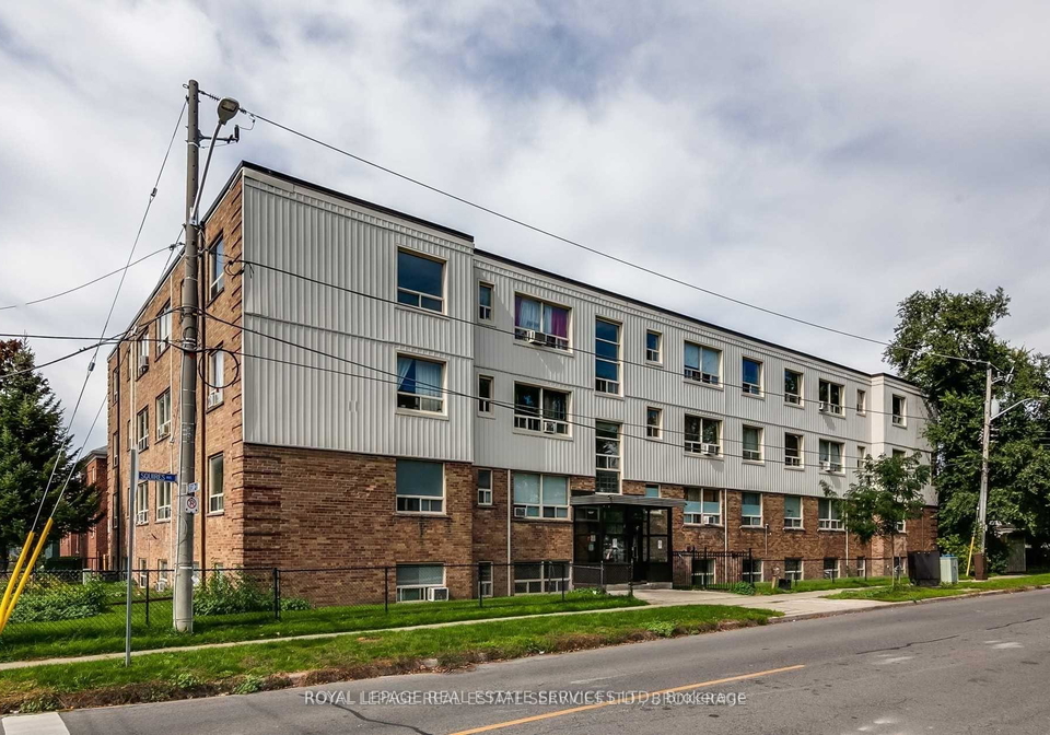 2908-st-clair-avenue-e-toronto-east-york-ontario-e13521958