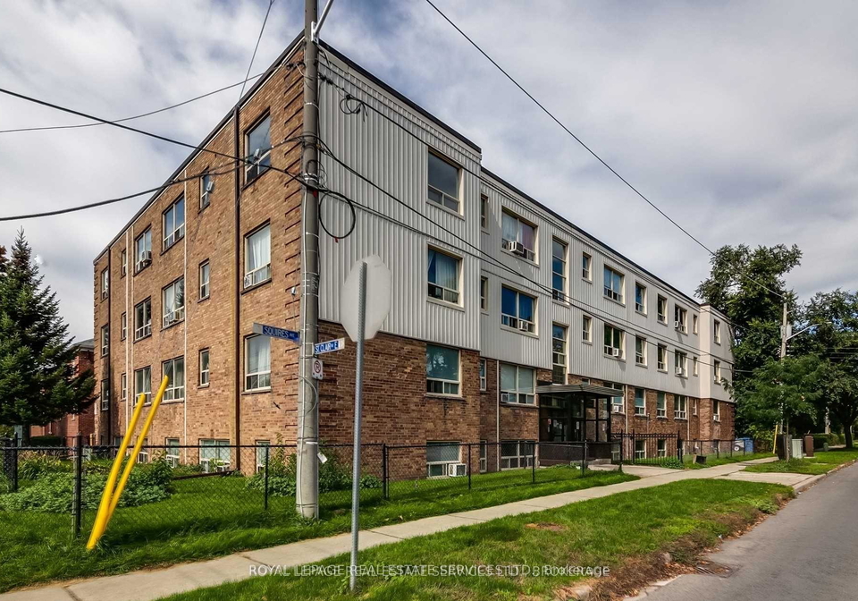 2908-st-clair-avenue-e-toronto-east-york-ontario-e13521958