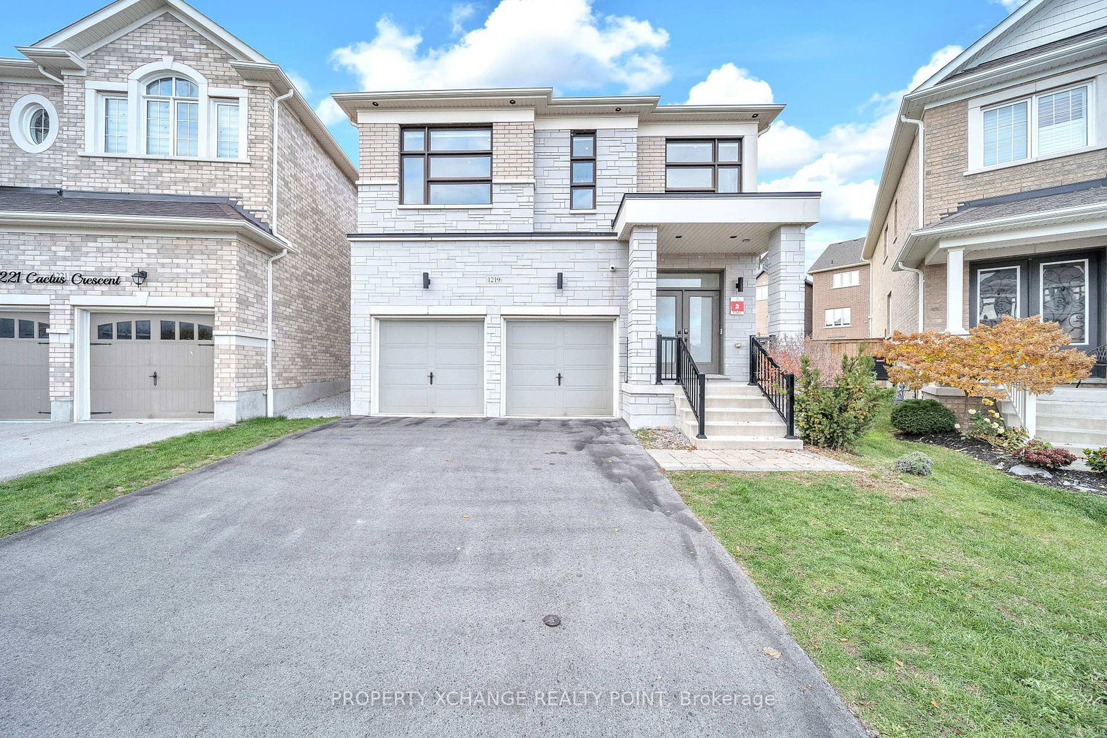 1219-cactus-crescent-pickering-ontario-e13521994