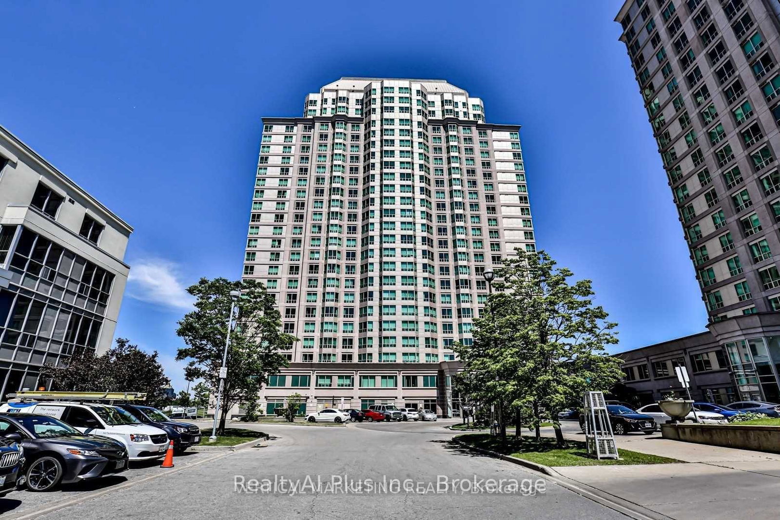 11-lee-centre-drive-toronto-scarborough-ontario-e13522774