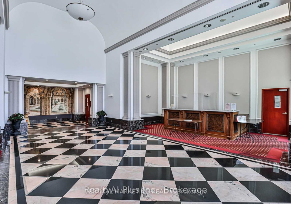 11-lee-centre-drive-toronto-scarborough-ontario-e13522774