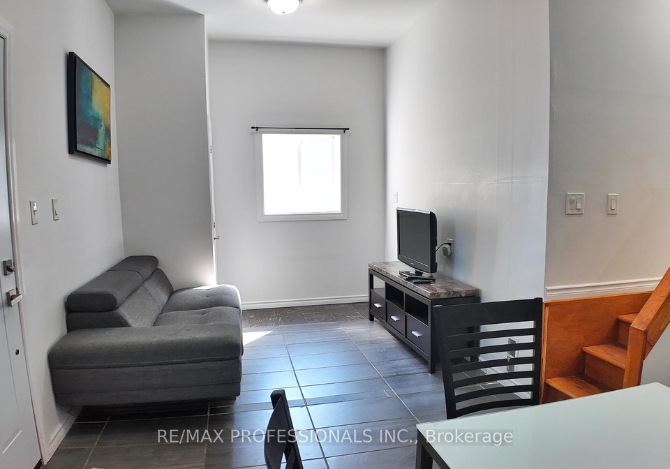 5-farmbrook-road-toronto-scarborough-ontario-e13522966
