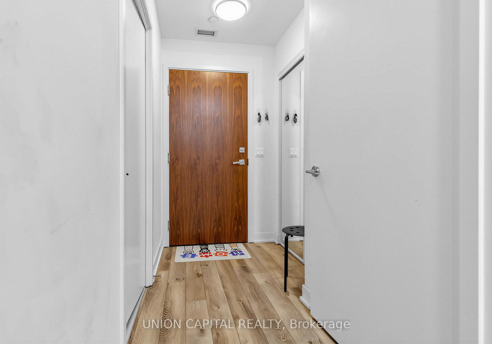 15-baseball-place-toronto-toronto-ontario-e13523174