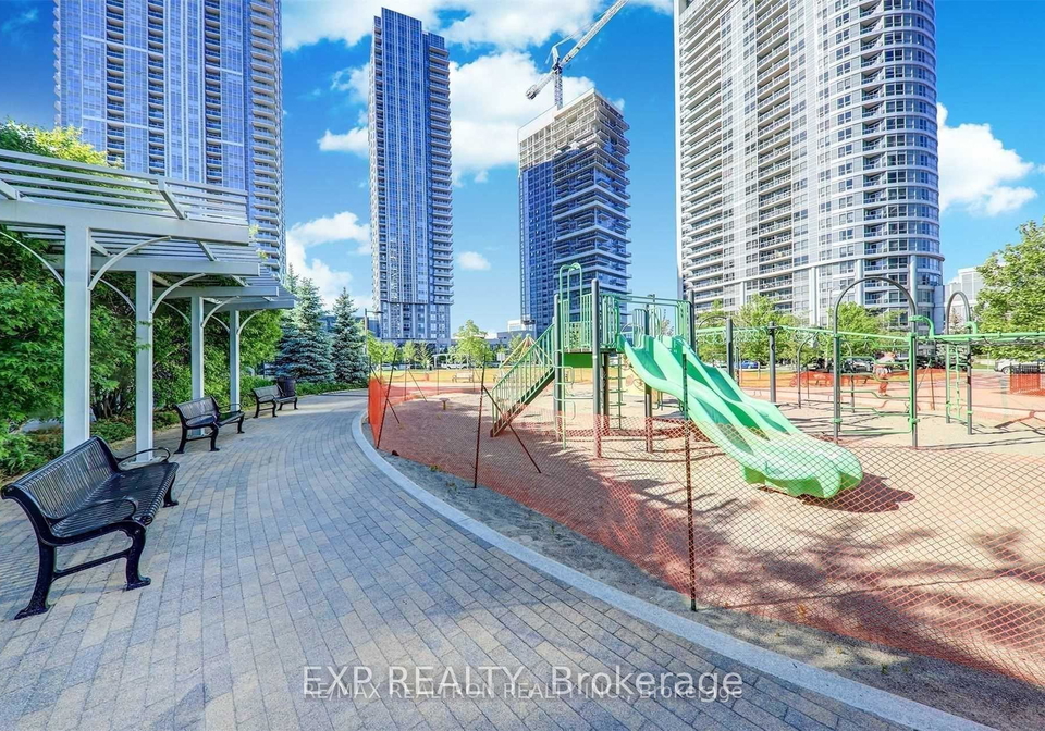 255-village-green-square-toronto-scarborough-ontario-e13523766