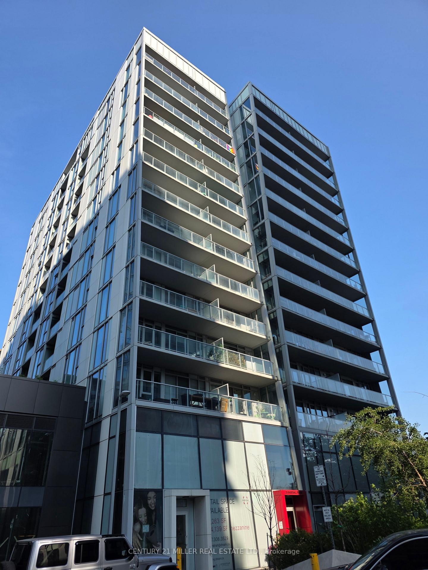 25-baseball-place-toronto-toronto-ontario-e13523866