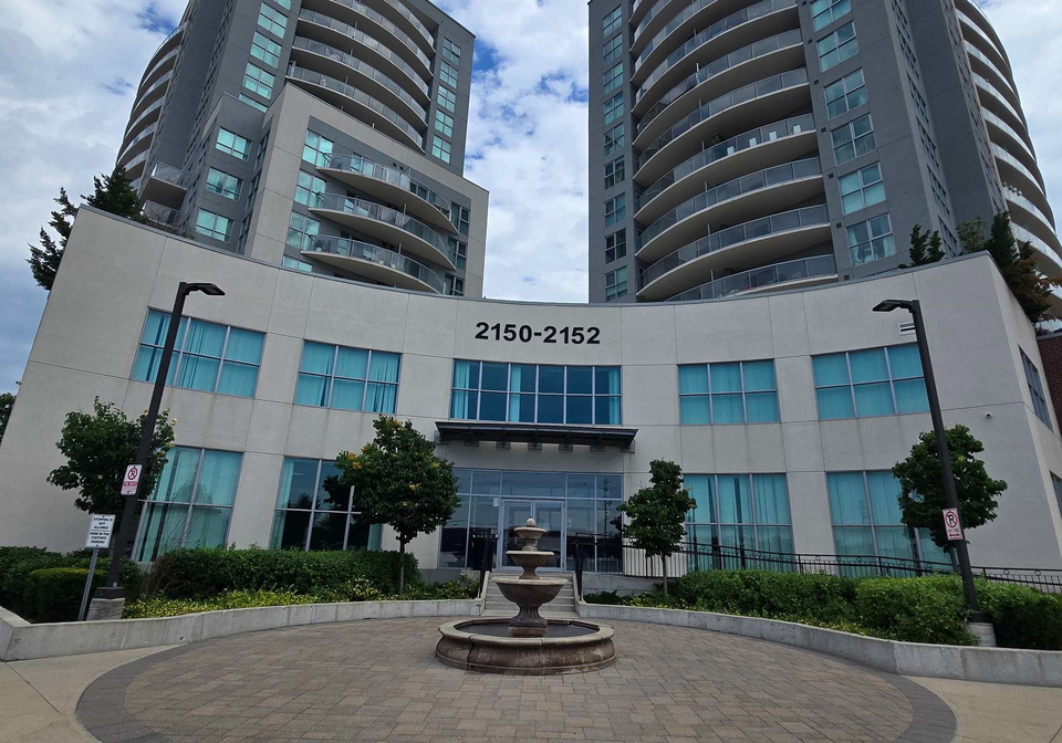 2150-lawrence-avenue-e-toronto-scarborough-ontario-e13524536