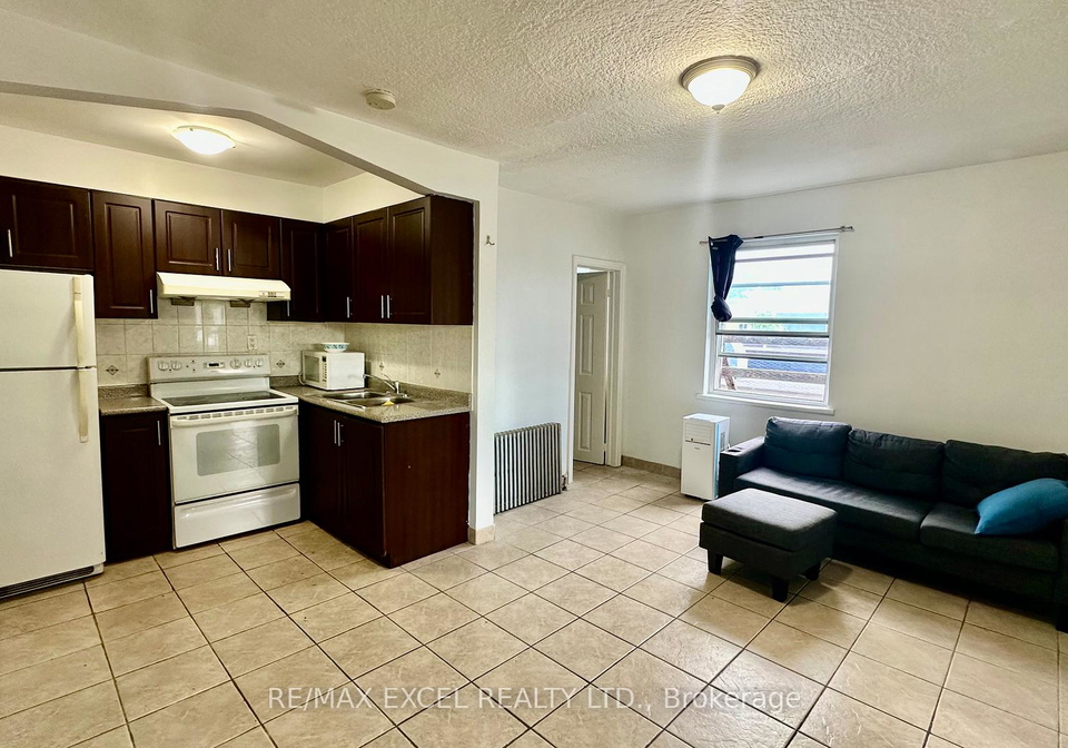 1023-coxwell-avenue-toronto-east-york-ontario-e13525438