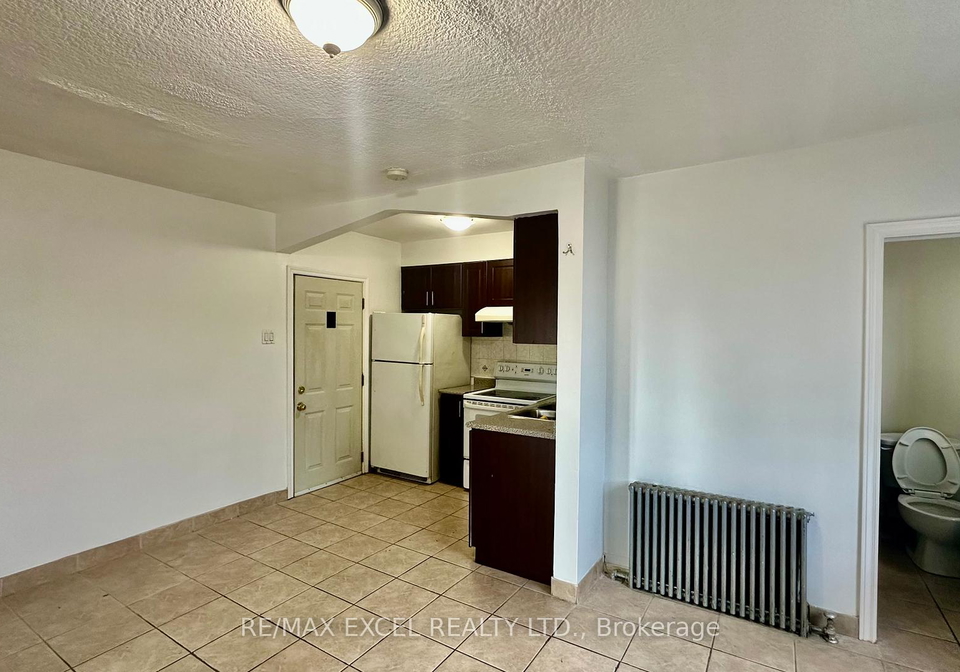 1023-coxwell-avenue-toronto-east-york-ontario-e13525438