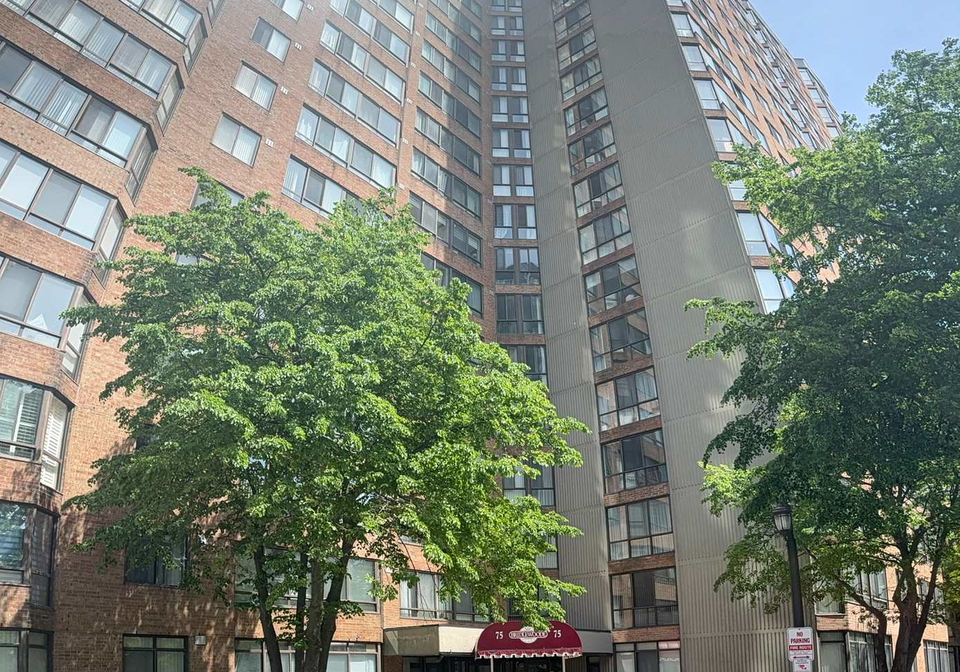75-bamburgh-circle-toronto-scarborough-ontario-e13525510