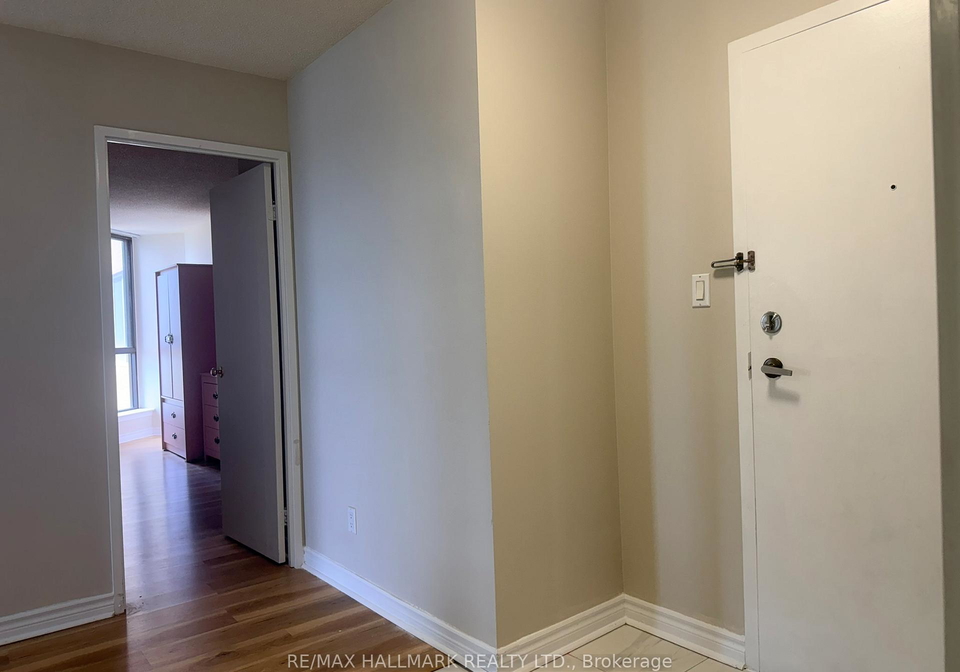 75-bamburgh-circle-toronto-scarborough-ontario-e13525510