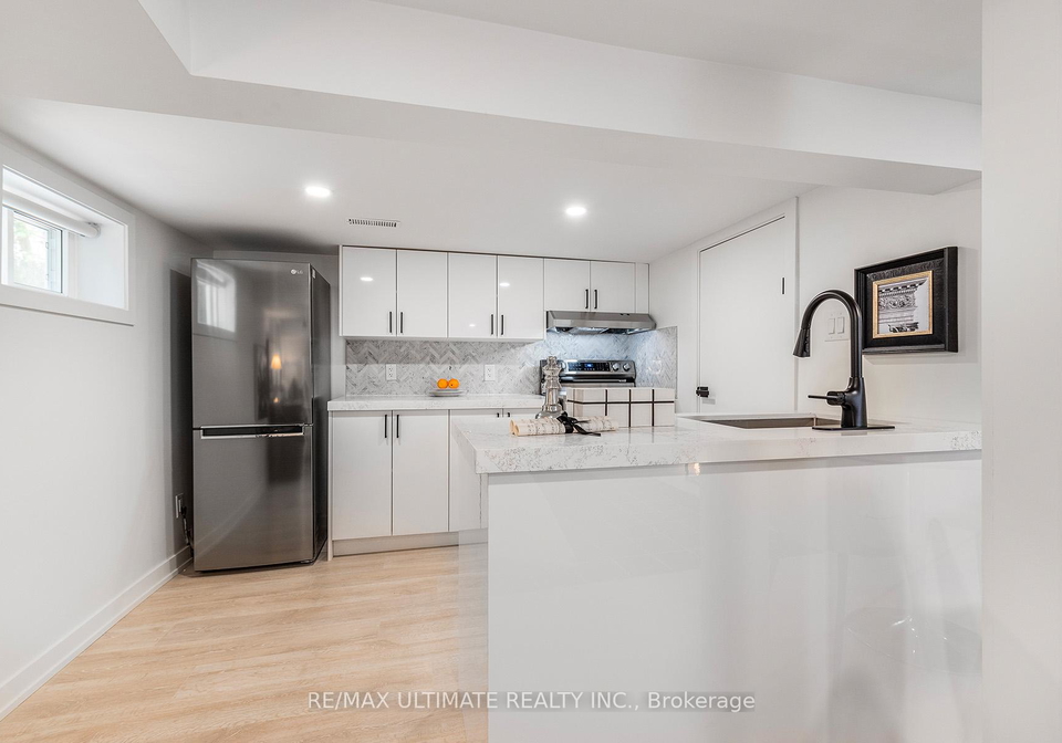 54-huntington-avenue-toronto-scarborough-ontario-e13525584