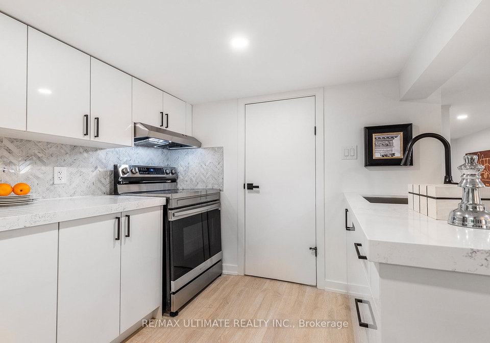54-huntington-avenue-toronto-scarborough-ontario-e13525584