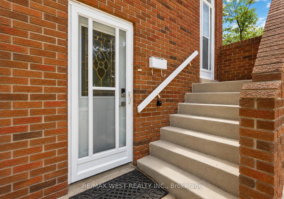 95-crayford-drive-toronto-scarborough-ontario-e13526220