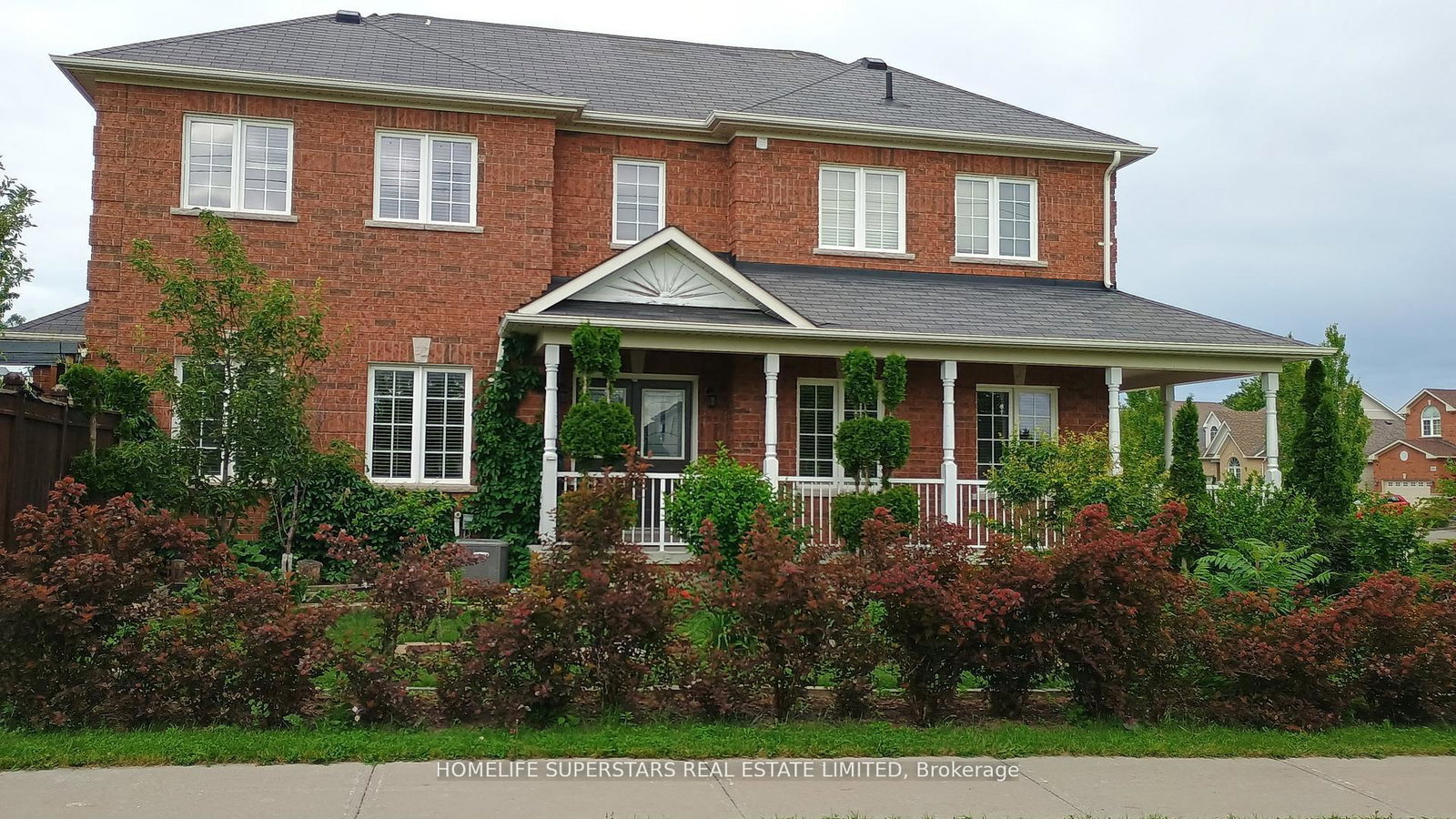 1316-macinally-court-oshawa-ontario-e13526538