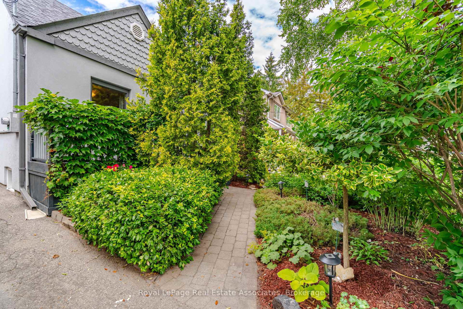 32-plaxton-drive-toronto-east-york-ontario-e13526904
