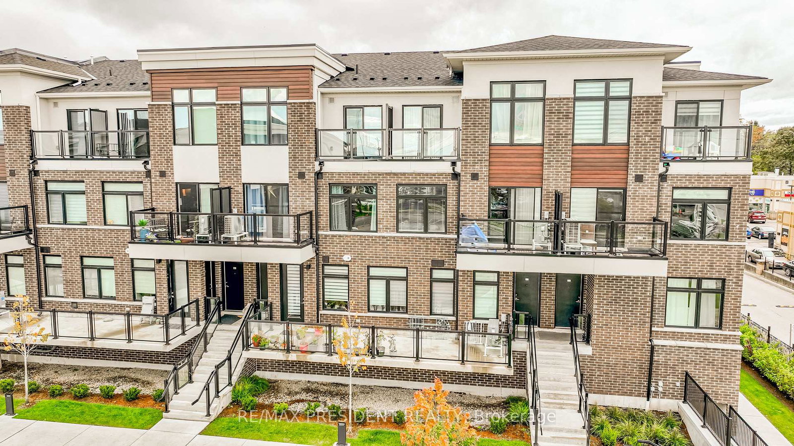 755-omega-drive-pickering-ontario-e13527386