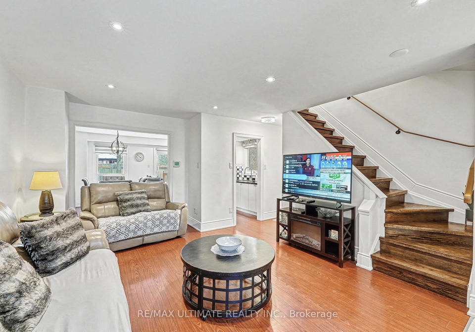 29-kipling-crescent-ajax-ontario-e13527916