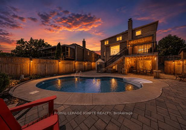 1003-maury-crescent-pickering-ontario-e13528516