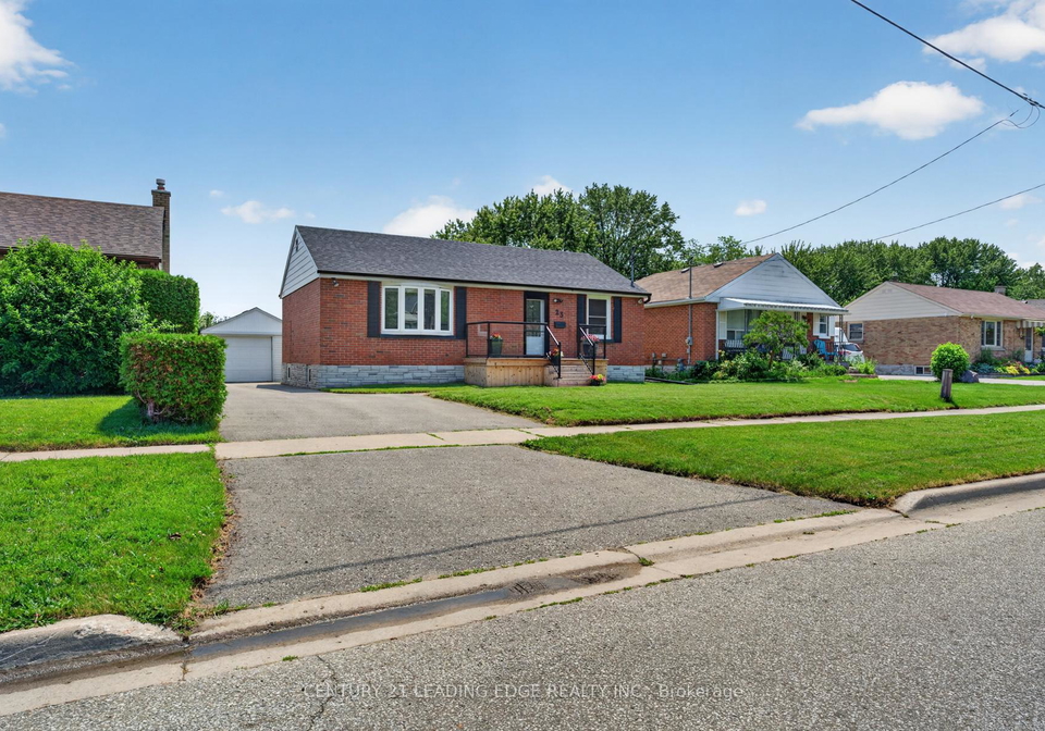 23-kawartha-avenue-oshawa-ontario-e13529002