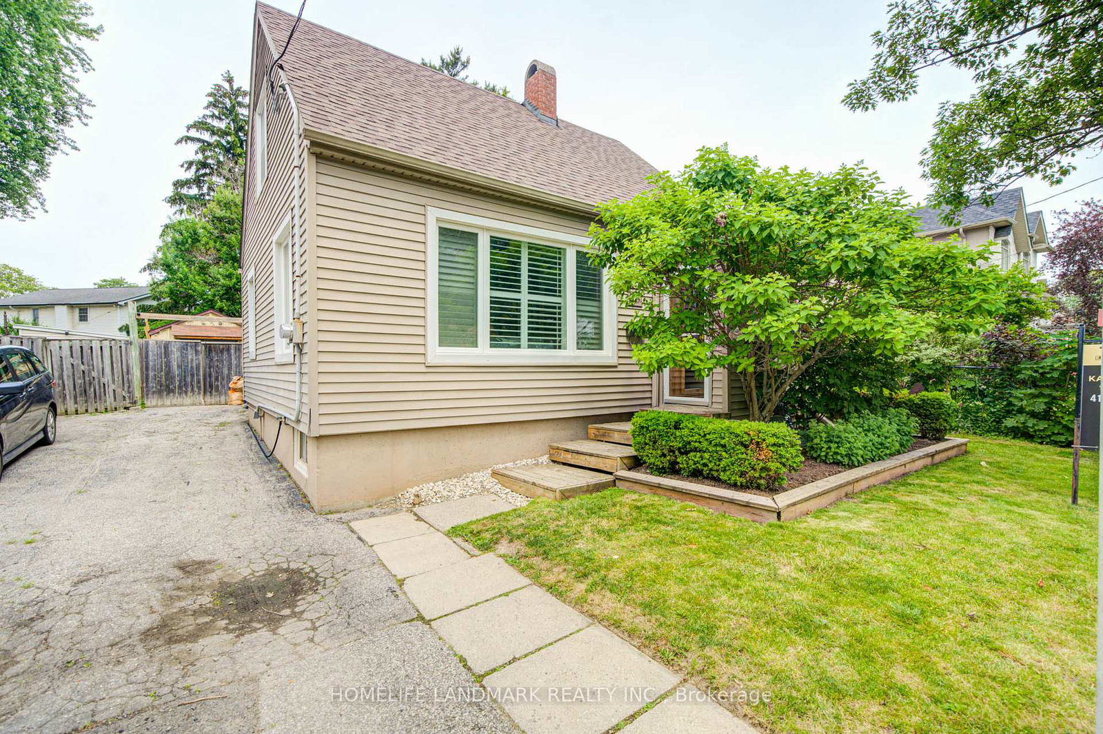 16-warvet-crescent-toronto-east-york-ontario-e13530460
