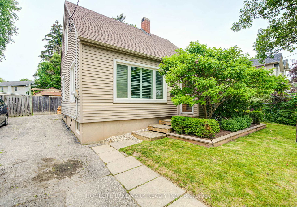 16-warvet-crescent-toronto-east-york-ontario-e13530460