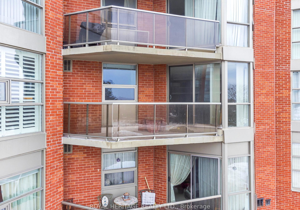 10-dean-park-road-toronto-scarborough-ontario-e13530702