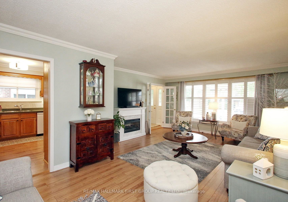 10-calais-street-whitby-ontario-e13532736