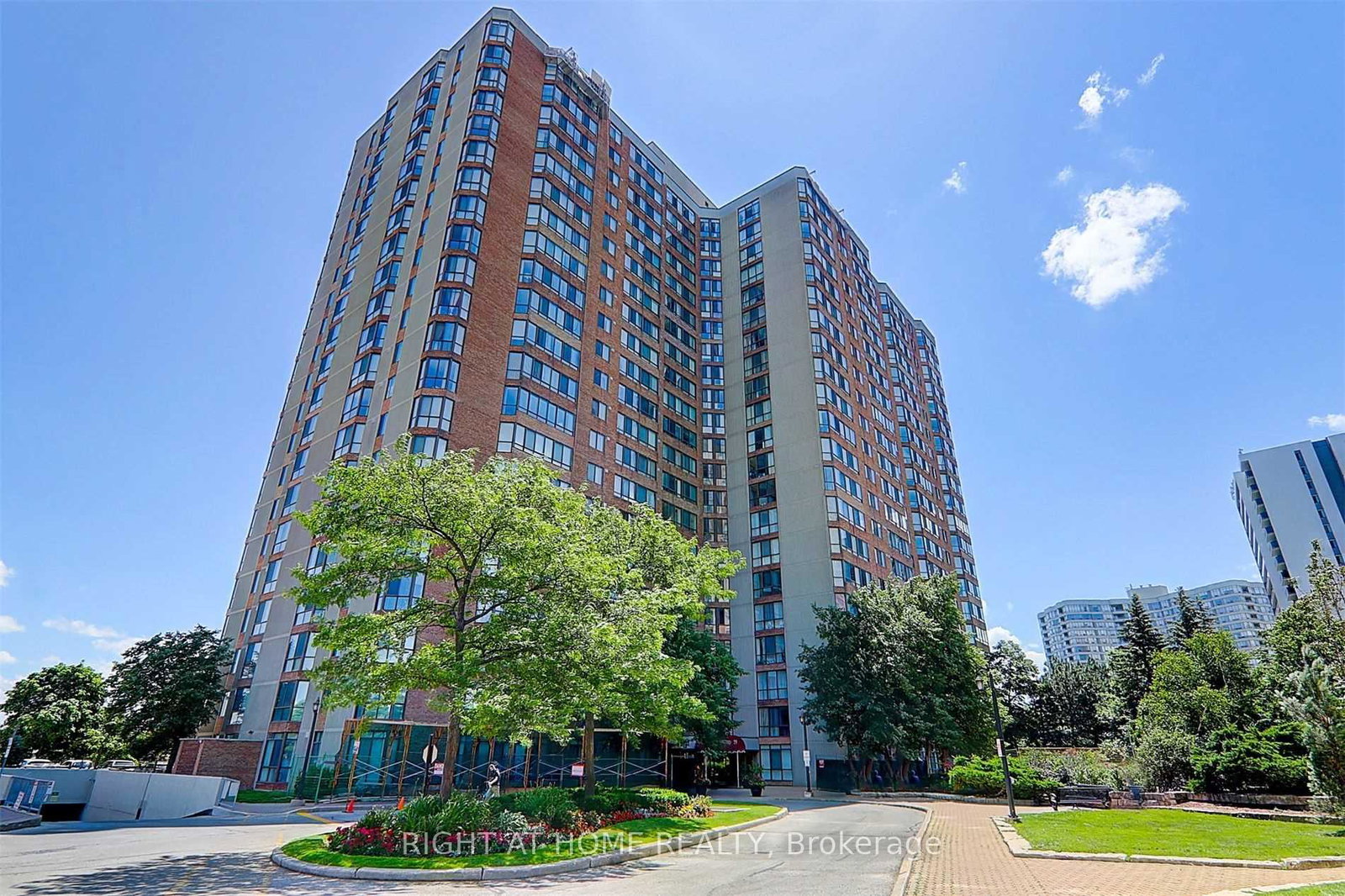 75-bamburgh-circle-toronto-scarborough-ontario-e13532918