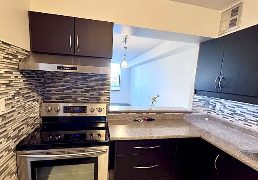 75-bamburgh-circle-toronto-scarborough-ontario-e13532918