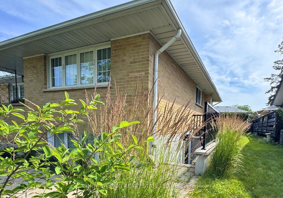 679-oshawa-boulevard-n-oshawa-ontario-e13533216