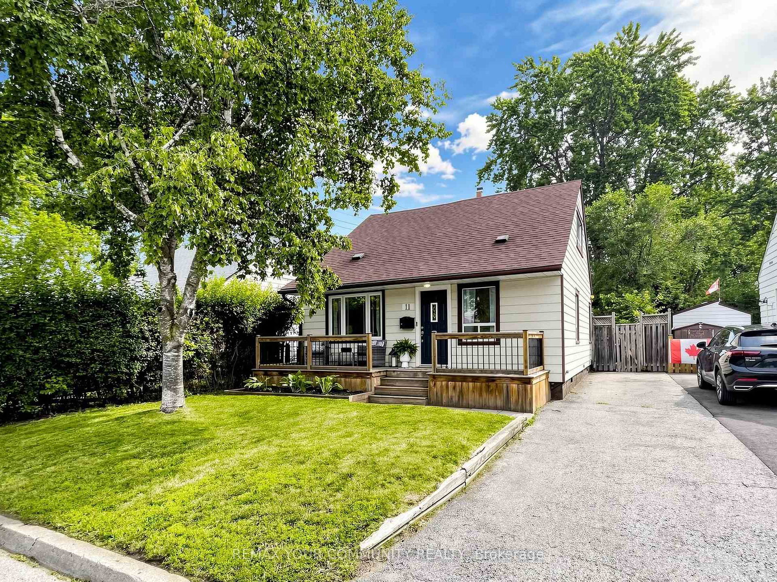 11-nelson-avenue-ajax-ontario-e13533268