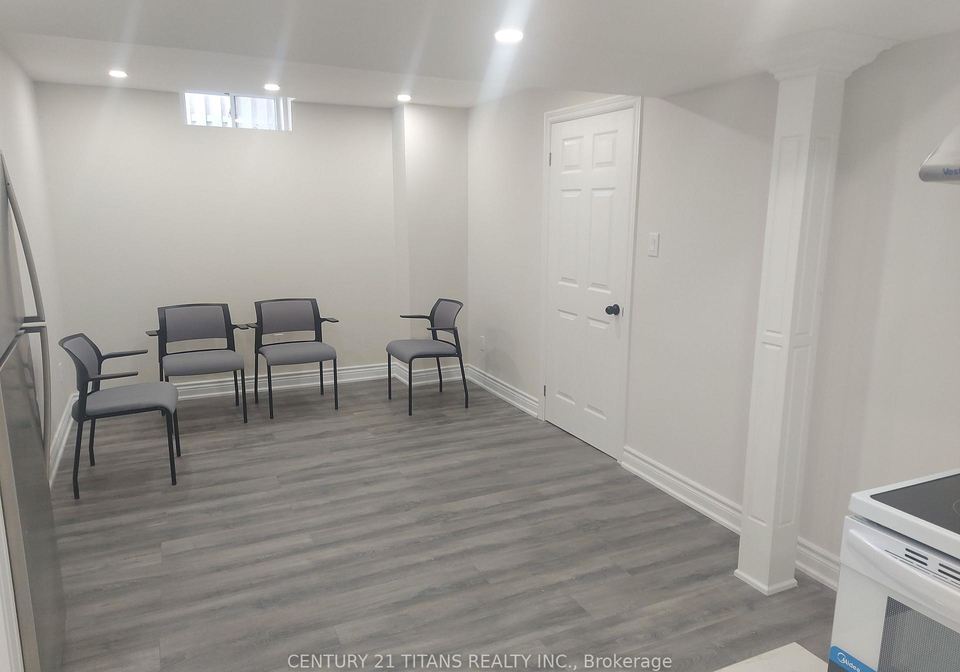 44-glacier-crescent-toronto-scarborough-ontario-e13533780