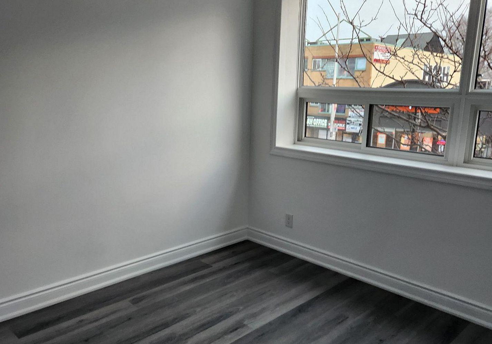 2820-danforth-avenue-toronto-toronto-ontario-e13534266