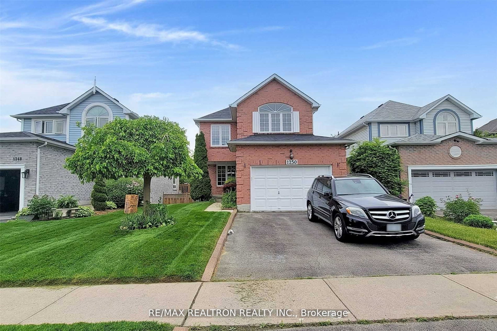 1250-dartmoor-street-oshawa-ontario-e13534534