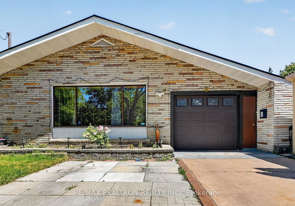 8-bonnechere-crescent-toronto-scarborough-ontario-e13535820