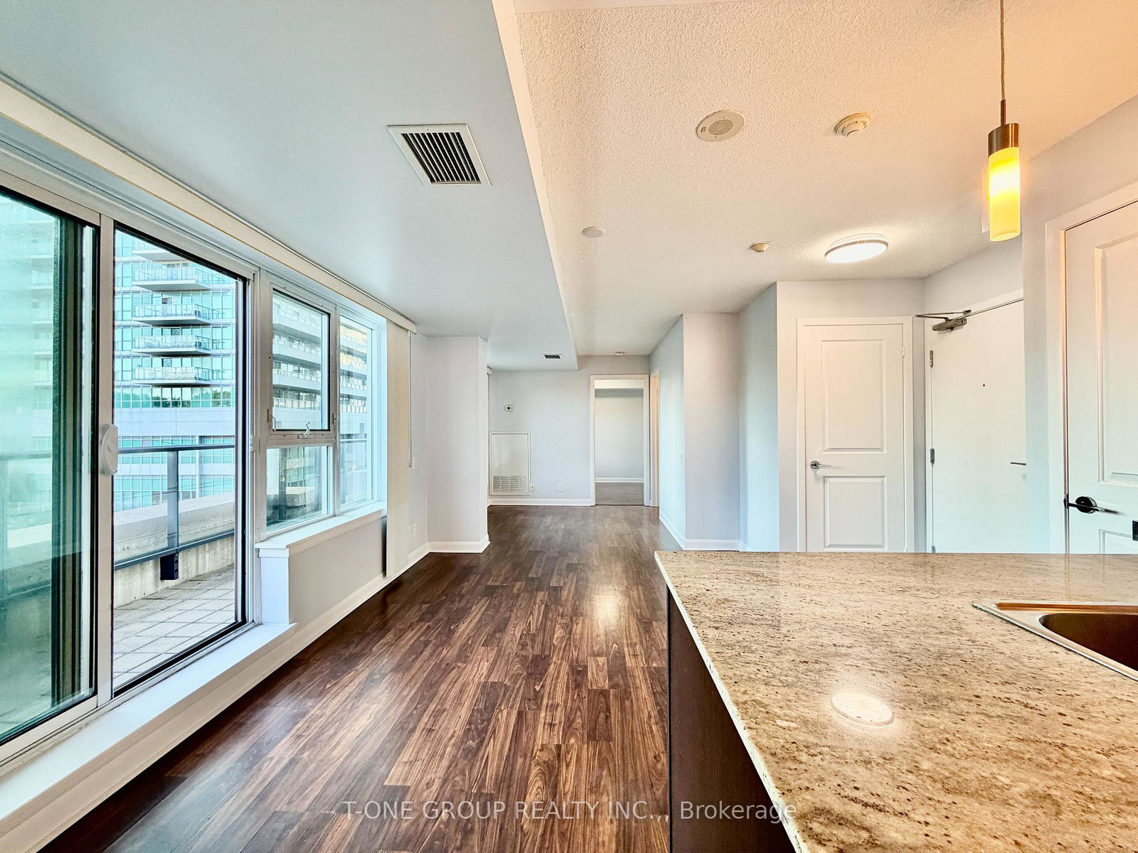 25-town-centre-court-toronto-scarborough-ontario-e13535874