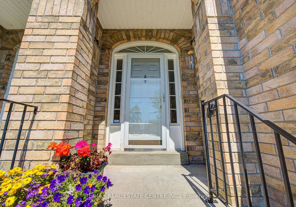 22-lakeridge-drive-toronto-scarborough-ontario-e13536196
