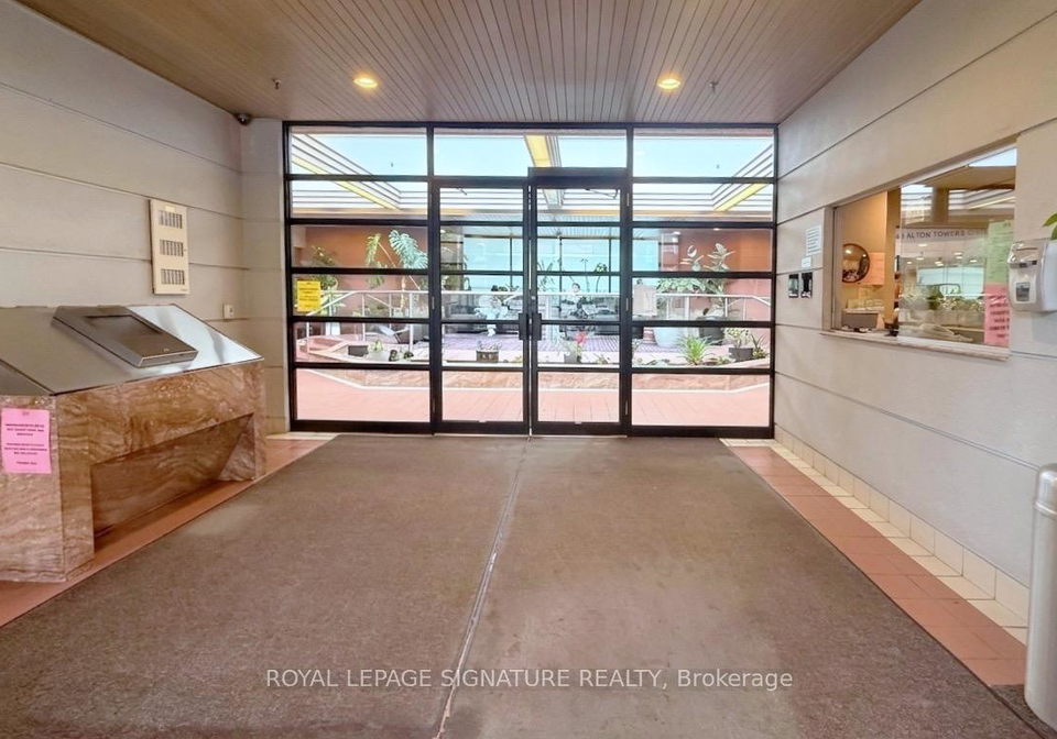 160-alton-towers-circle-toronto-scarborough-ontario-e13536488