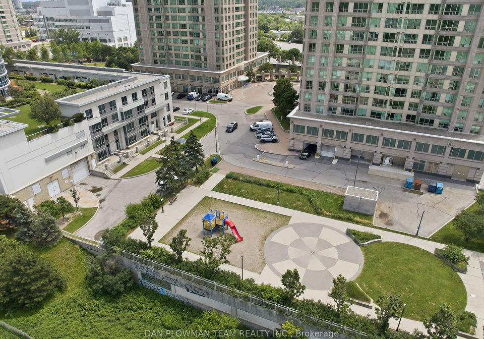 8-lee-centre-drive-toronto-scarborough-ontario-e13536742