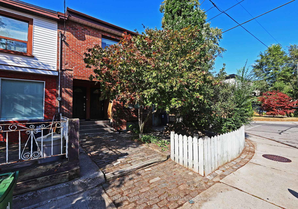 212-glebemount-avenue-toronto-east-york-ontario-e13537140