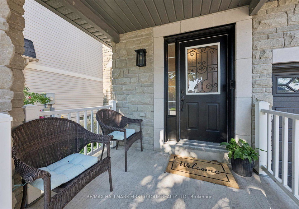 19-harrongate-place-whitby-ontario-e13537762