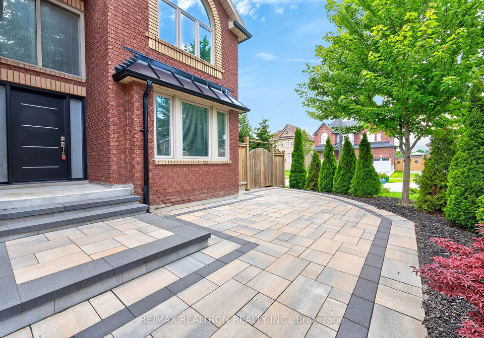 126-old-colony-drive-whitby-ontario-e13537834
