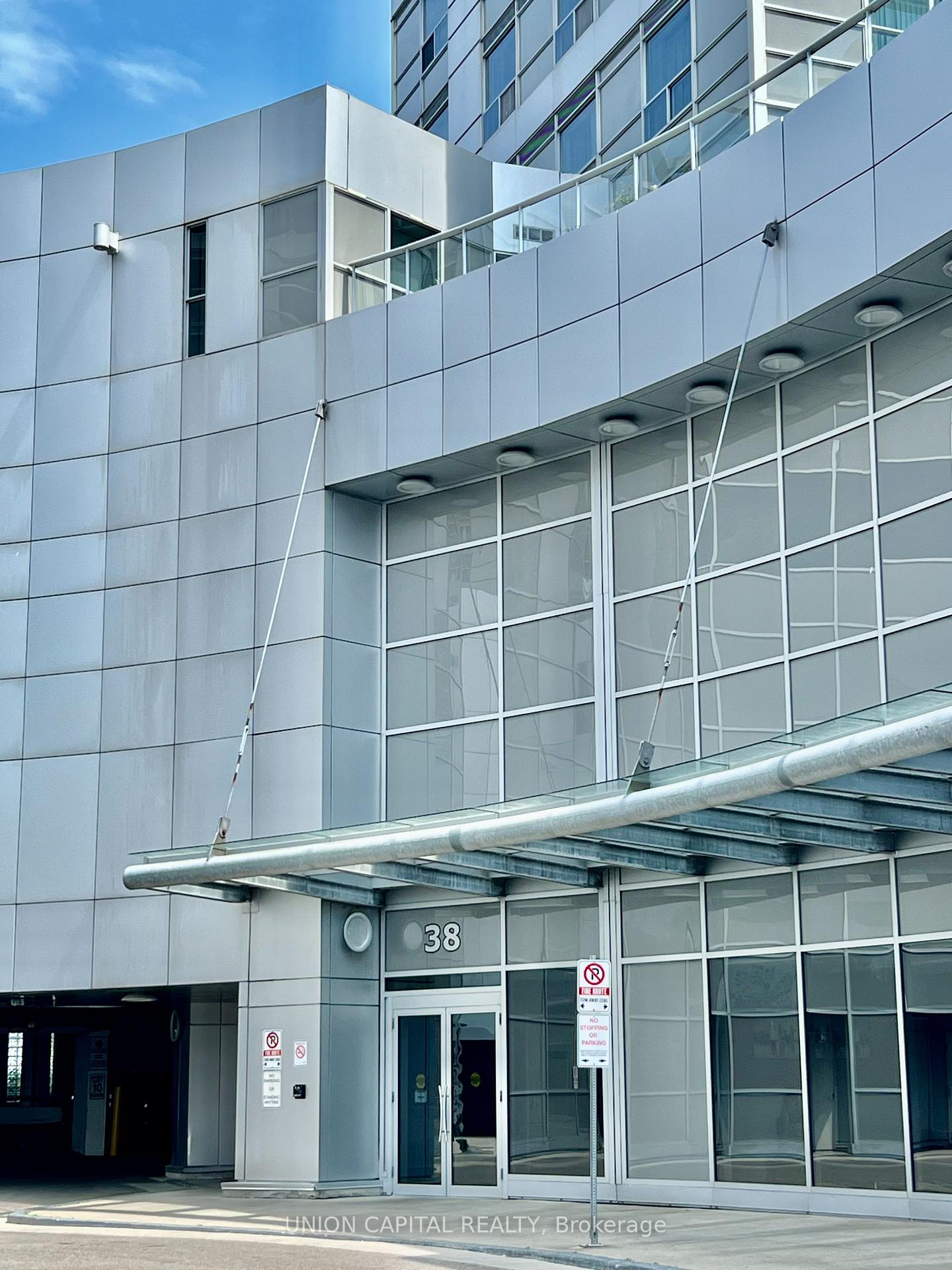 38-lee-centre-drive-toronto-scarborough-ontario-e13538174