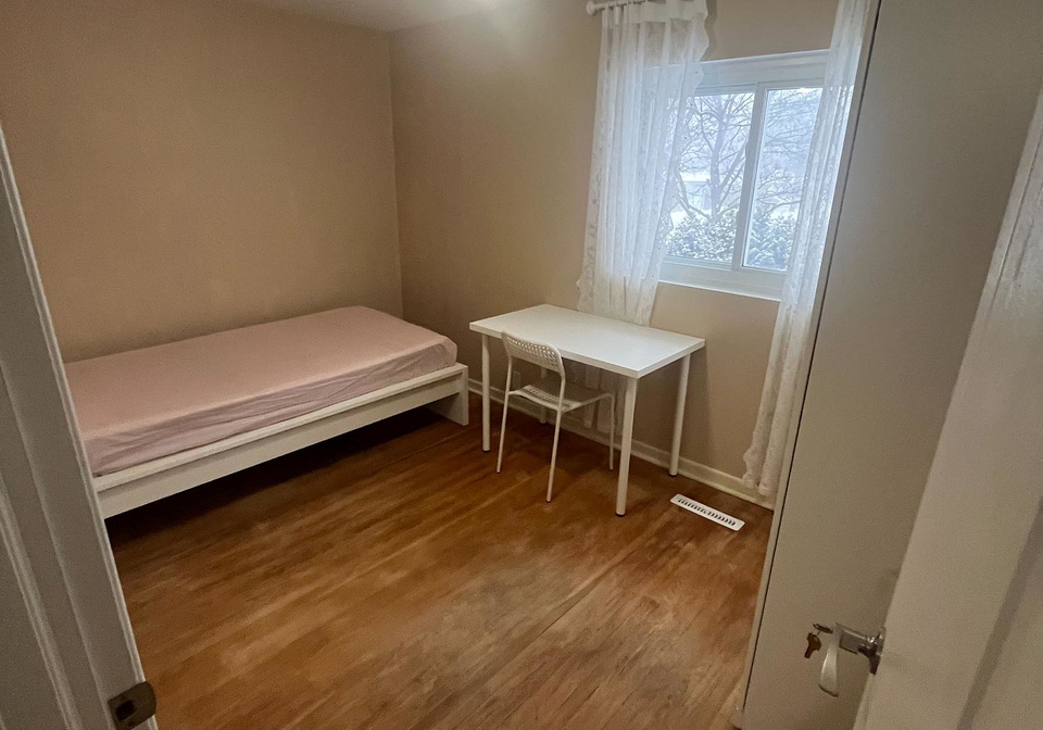 132-pegasus-trail-toronto-scarborough-ontario-e13538644
