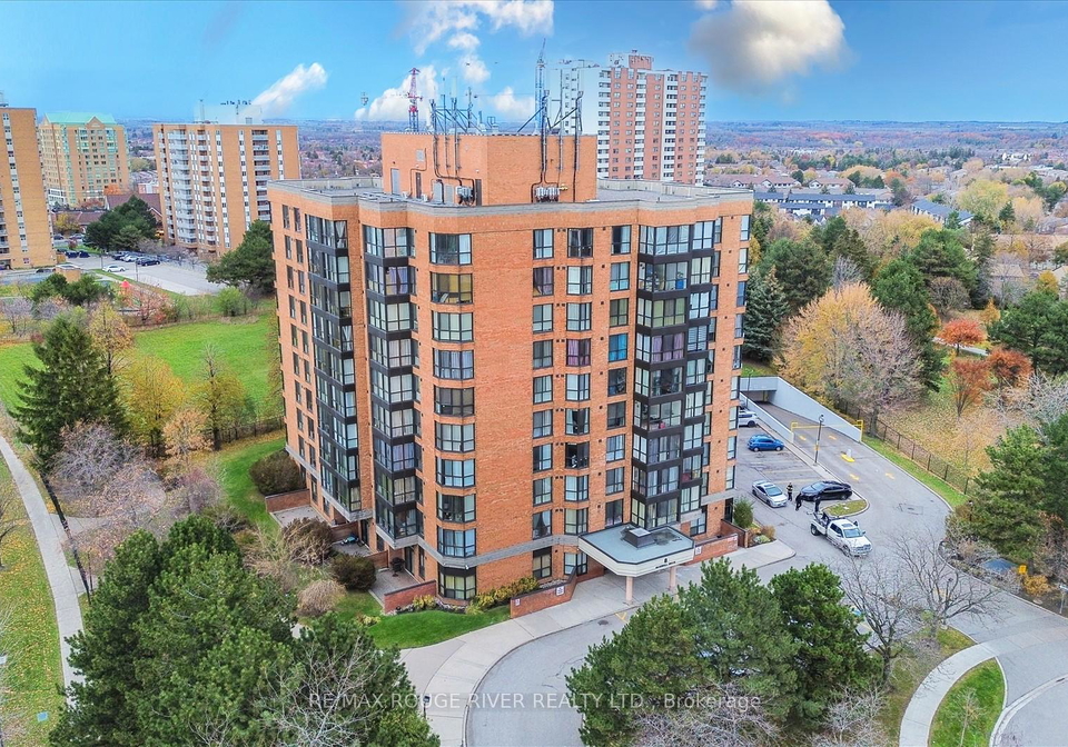 8-silver-bell-grove-toronto-scarborough-ontario-e13539502