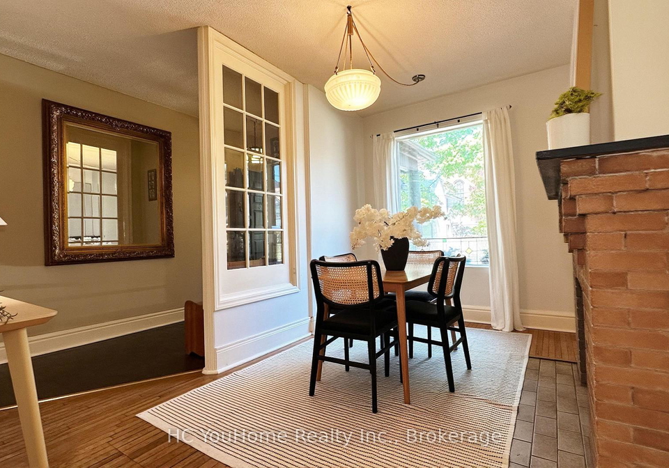 7-badgerow-avenue-toronto-toronto-ontario-e13539568