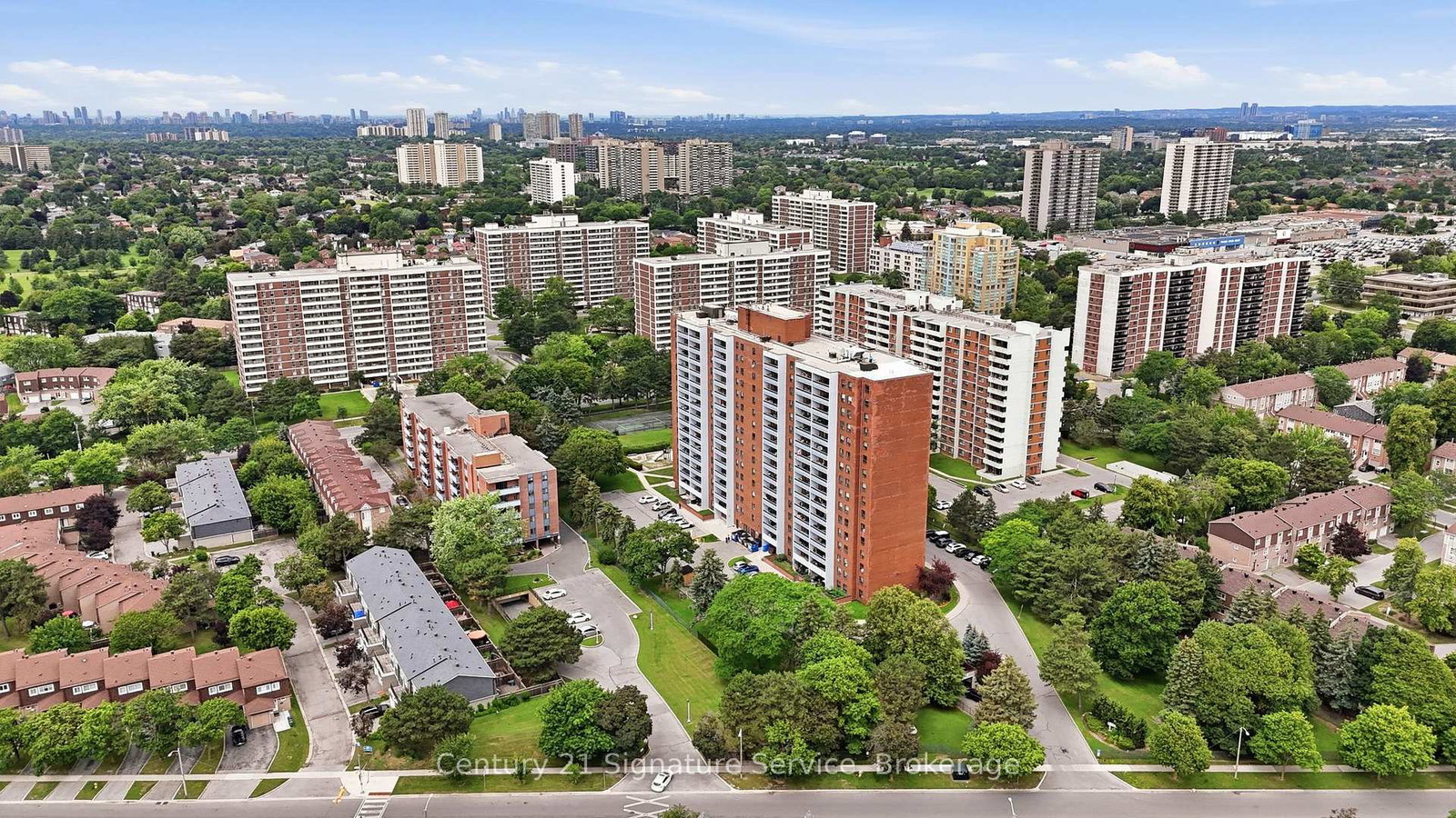 1250-bridletowne-circle-toronto-scarborough-ontario-e13539622